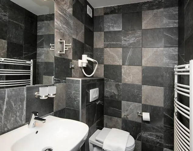 ゲストハウス Herbstyle エゲル