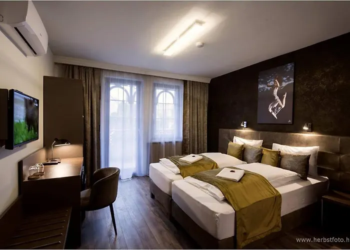 ゲストハウス Herbstyle エゲル