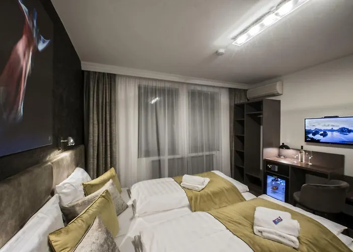 Herbstyle ゲストハウス 4*